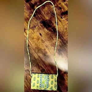 RETIRED: Vera Bradley | Ladies Citrus crossbody wallet with strap handbag.